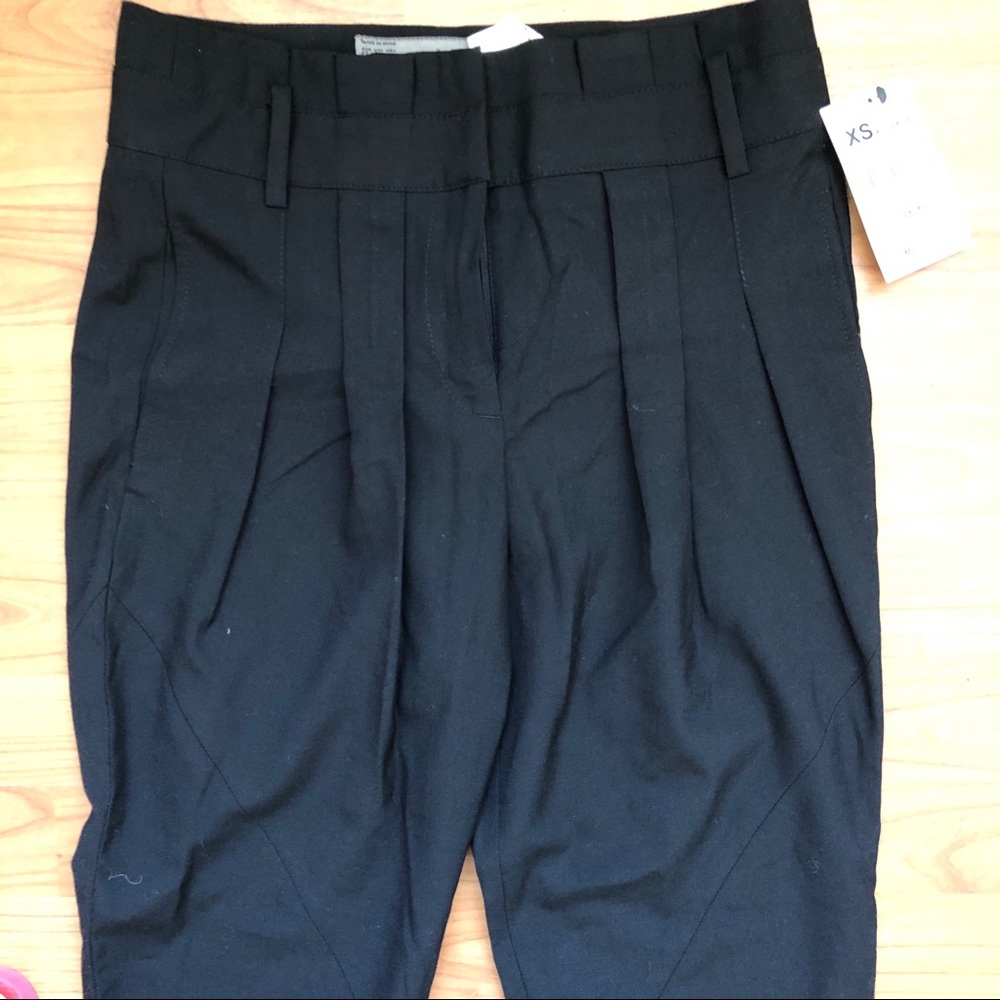 NEW! Zara high waist cropped pants -Size XS black